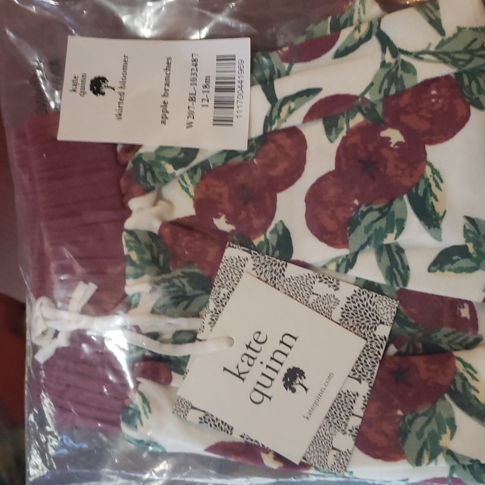 Kate Quinn Skirted Bloomber Skirt and F.Hat. Sz 12-18 months. New WT - Picture 4 of 4